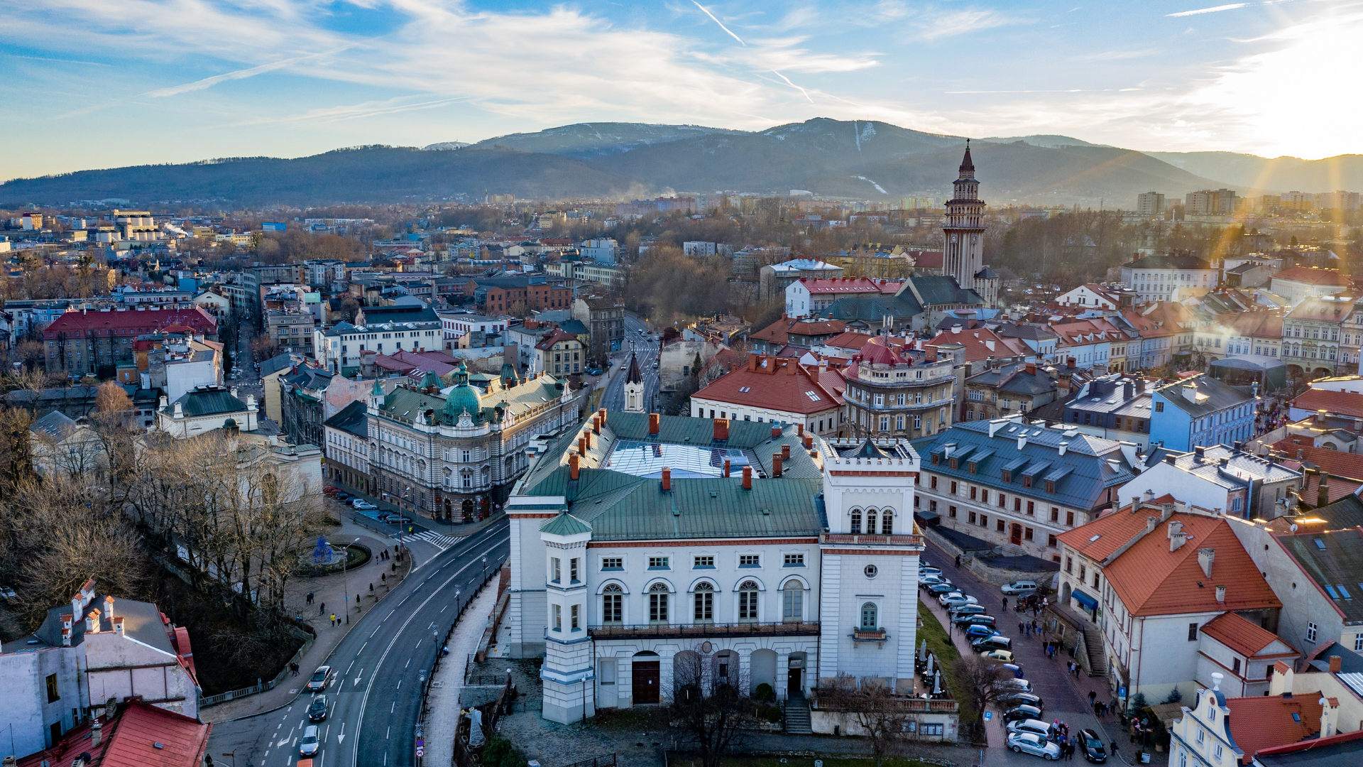 WYNAJMIJ NIERUCHOMOŚĆ